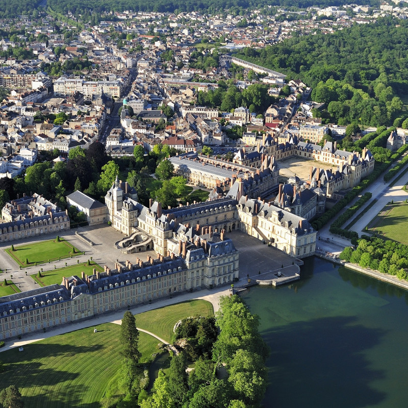 CHÂTEAU DE FONTAINEBLEAU