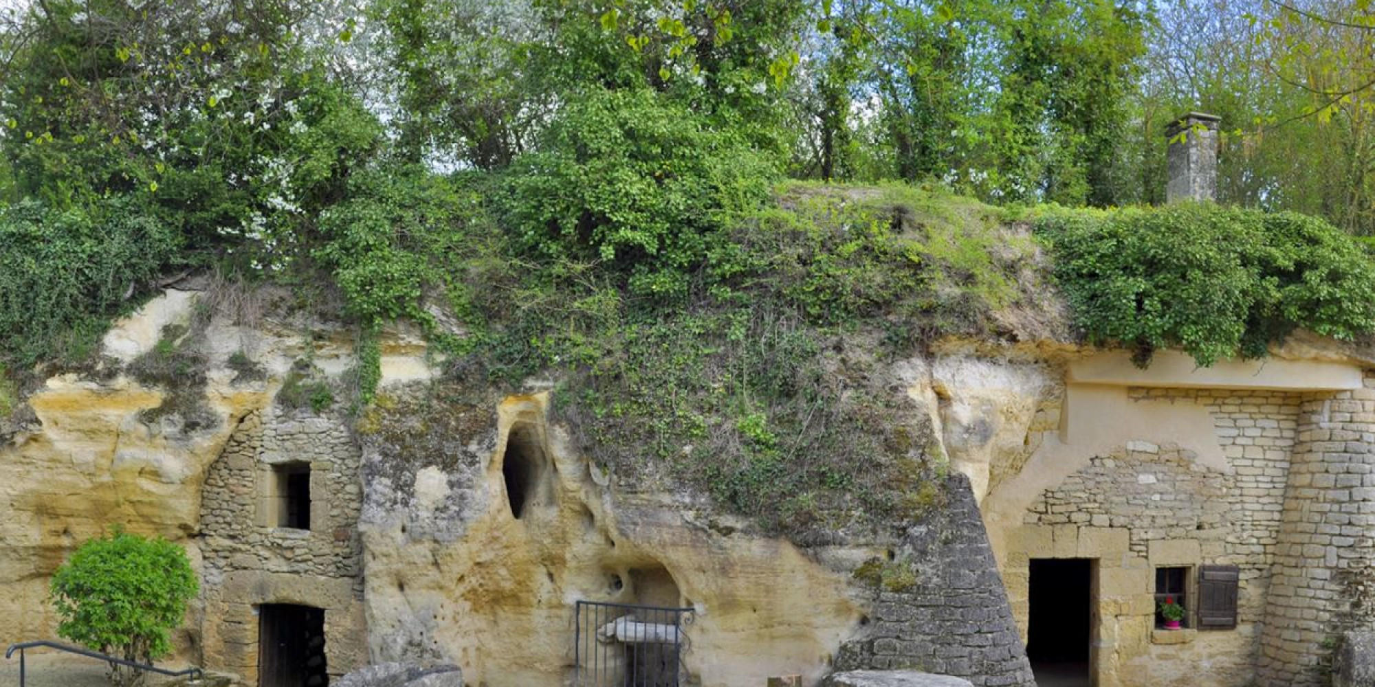 Rochemenier village troglodytique 